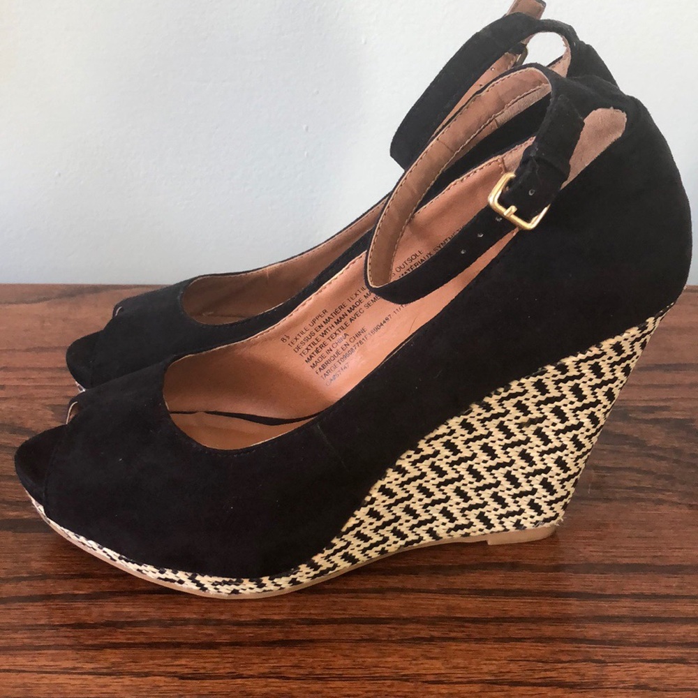 Mossimo Black Suede Espadrille Heels
